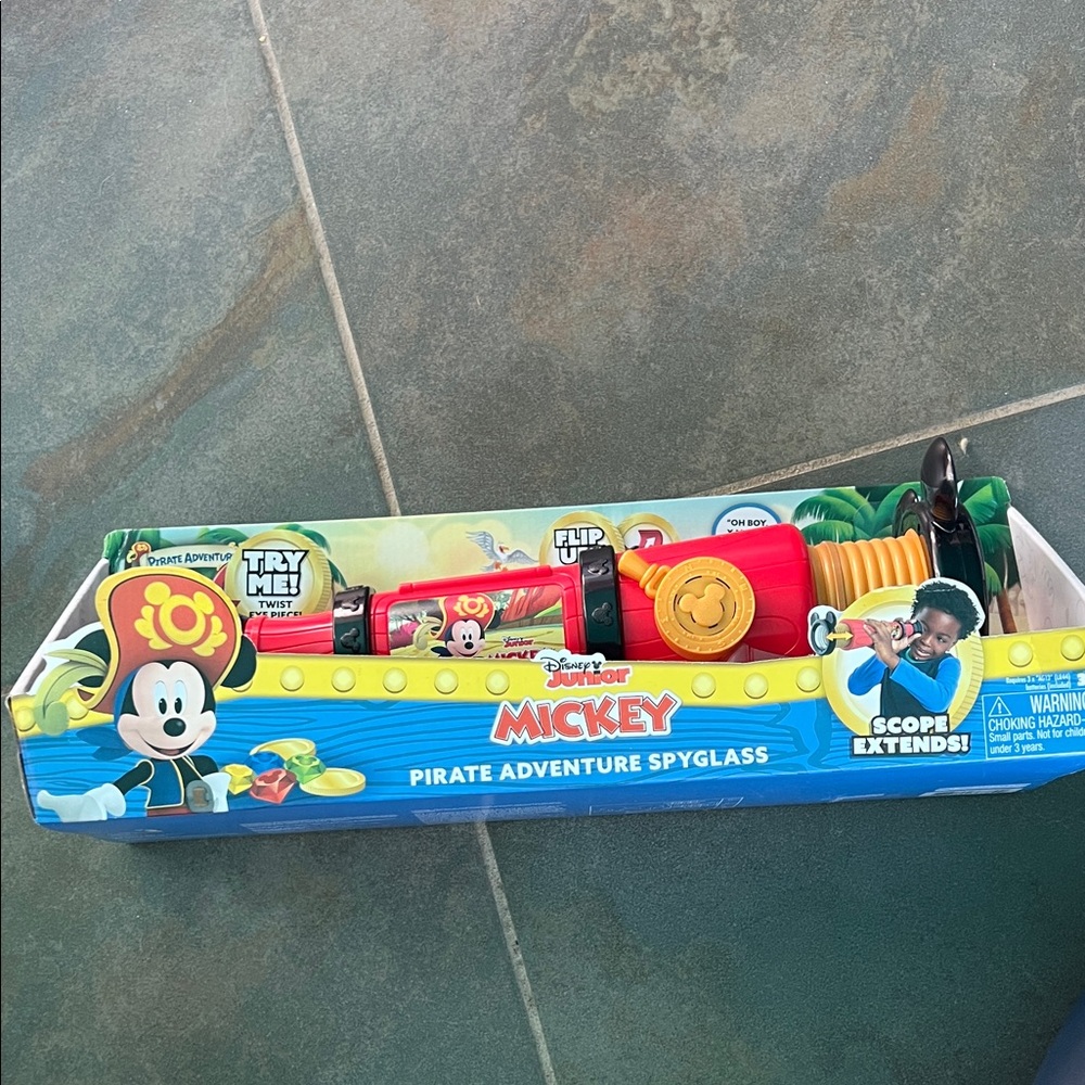 NWT Disney Junior Mickey Pirate Adventure Spyglass